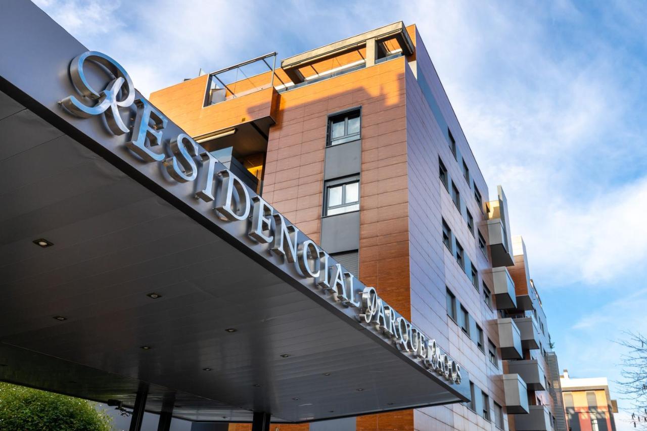 גרנדה Apartamento Forum-Ciencias Con Piscina, Gym & Parking מראה חיצוני תמונה