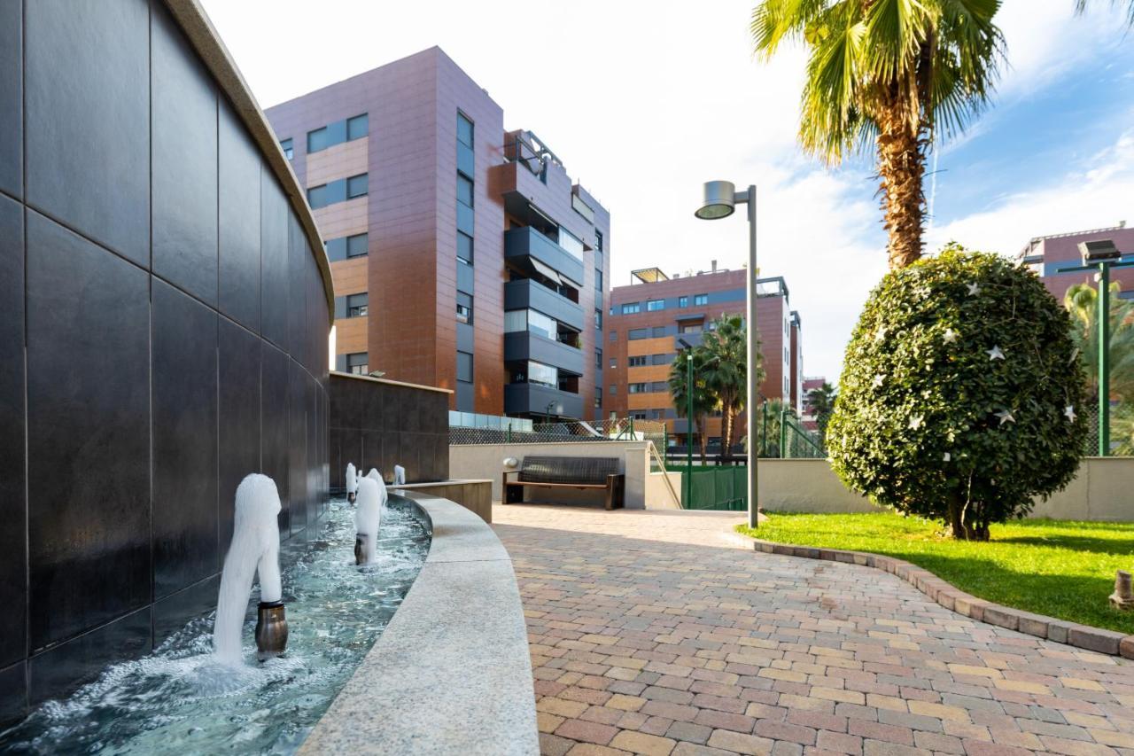 גרנדה Apartamento Forum-Ciencias Con Piscina, Gym & Parking מראה חיצוני תמונה