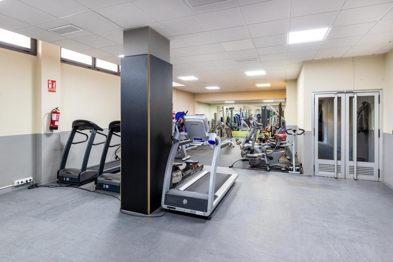 גרנדה Apartamento Forum-Ciencias Con Piscina, Gym & Parking מראה חיצוני תמונה